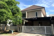 Disewakan Rumah Modern Graha Natura Lontar