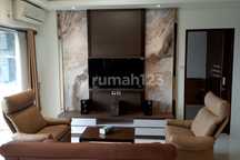 Disewakan Apartemen Full Furnished Puncak Bukit Golf Surabaya