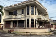 Dijual Cepat Rumah 2 Lantai Darmo Harapan Posisi Hook Surabaya
