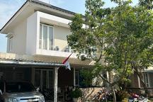 Rumah di Kota Baru Parahyangan Bandung Barat, Siap Huni Semi Furnished