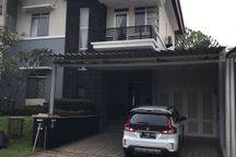 Rumah Furnished di Ratnasasih Kota Baru Parahyangan, 2 Lantai