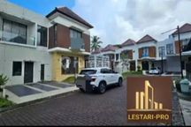 Di Jual murah Rumah Cantik Holland Village, sudut Ready