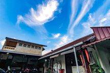 DIJUAL/DISEWAKAN RUMAH LUAS DI PUSAT KOTA, MUJA MUJU, UMBULHARJO