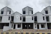 Rumah Modern Nyaman 2 Lantai di Percetakan Negara Jakarta Pusat