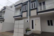 Rumah Mewah 2 Lantai di Jl. Baiduri Raya, Sumur Batu, Kec. Kemayoran, Kota Jakarta Pusat, Daerah Khusus Ibukota Jakarta, Sumur Batu