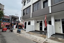 Super Sale! Segera Miliki Rumah 3 Lt + Rooftop Ini, Cicilan Ringan