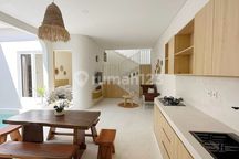Villa Modern 2 Kamar Tidur Mediterranean Dekat Pantai Sanur Offplan Leasehold