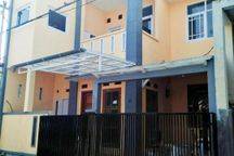 Rumah 3 Lantai Bagus & Murah Siap Huni Di Pondok Mutiara. Dekat Jl. Pasantren.