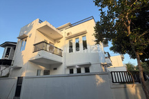 Rumah Hook Furnished Dutamas Batam Centre Mewah