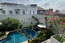 Turun Harga!! Dijual Rumah Lux Tropical di Cilandak, Siap Huni, Harga bisa Nego, SHM