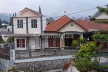 Jual Villa Batu 2 Lantai Full Furnished 