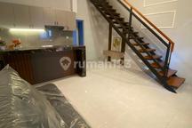 Mezzanine Style House With Furnished In Renon Close To Amenities