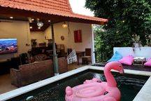 2 Bedrooms villa River views Padang Linjong Canggu