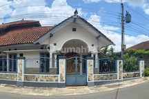 Rumah Cocok Untuk Hunian Hanya 950 M Ke Pasar Stan Maguwoharjo 