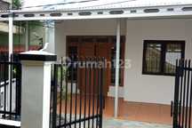 Dikontrakkan  Rumah Kost Pondok Farha. Nyaman, aman, tenang serta luas, dekat kampus IPB 