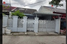 Disewakan Rumah Siap Huni Lokasi Strategis Dekat dengan Fasilitas Umum di Bekasi Utara