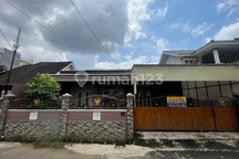 Disewakan Rumah di Palembang Jalan Demang Lebar Daun Palembang