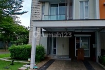 Di Sewakan Rumah Full Furnished Hook Cluster Eropa Sedayu City Kelapa Gading