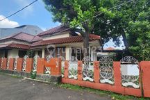 Rumah Luas Cocok untuk Usaha di Daerah Premium Tebet Raya Jakarta Selatan