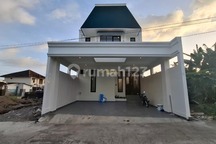 Rumah Mewah Siap Huni, Full Furnished Dekat Jalan Jogja Solo di Maguwoharjo