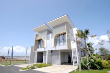 Rumah 2 Lantai Modern Bagus Fasilitas Bintang 5 di Bandung