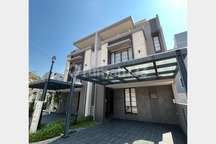 Rumah 3 Lantai Paling Mewah di Jakarta Timur Fasilitas Premium Bintang Lima