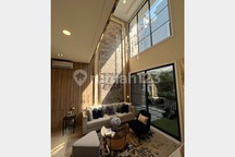 Rumah Premium Luas dengan Fasilitas Bintang Lima Dijual Kondisi Baru di Jakarta