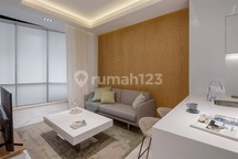 SQ Res Apartment Dijual Segera Kondisi Baru 1BR+ Samping South Quarter Office