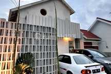 Rumah Gaya Villa 5 Menit Dari Kampus Uii - Is