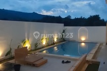 Rumah villa baru konsep Mediterania dekat pantai Lovina Buleleng