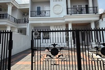 Rumah Baru Klasik Eropa Dengan Private Pool Megapolitan Cinere