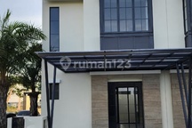 Rumah Baru Opra City Gresik Dkt Jade Hamlet, La Diva, Grand Pakuwon