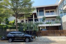 Dijual Rumah Pik Cluster Rome Full Furnished Mewah
