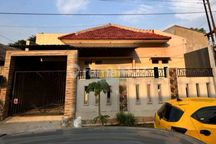 Rumah Bagus Diperumahan , Tempat Strategis Ditengah Kota