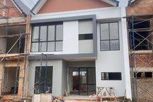 Dijual Rumah 2lantai Lokasi Strategis Ditengah Kota 