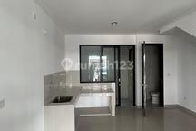 Disewakan Rumah Milenial Pik2 2 Kamar Tidur Ukuran 4.5x10 Kosongan