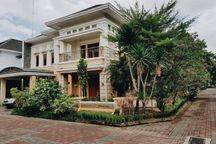 Di Sewakan Rumah Mewah Siap Huni Di Bale Agung Residence 