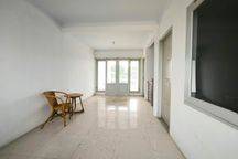 Disewakan Rumah Bagus 3 Lantai Di Jl. Saputra, Cirebon