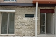 Di Sewakan Rumah Green Land