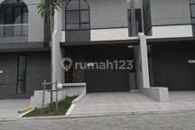 Disewakan rumah Citraland Kedamean dekat Grand Sunrise
