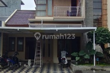 Disewakan Rumah Bagus 2 Lantai di Perumahan Taman Cipto Cirebon