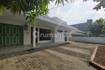 Disewakan Ruang Usaha atau Rumah di Jalan Kartini Cirebon