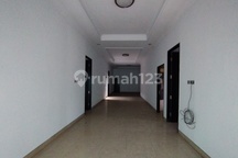 Disewakan Rumah Besar Dengan Kolam Renang Di Perumahan Harjamulia Cirebon