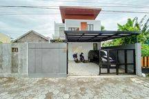 Rumah Mewah Fully Furnished Dekat Transmart Maguwoharjo