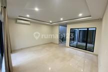 Dijual Cepat Rumah Rapi Siap Huni di Cluster Mozart Gading Serpong