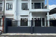 RUMAH BARU, CANTIK, 2 LANTAI
