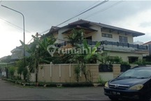 Rumah Mewah Dekat Mall Surabaya Timur Cocok untuk Hunian