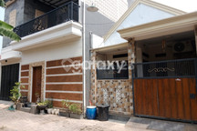 Rumah Khas Villa Bali 2 Lantai di Bangil Pasuruan