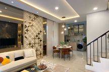 Rumah Baru 3 Lantai Di Cluster Malta Citra 8