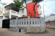 Disewakan Rumah 5 KT Mewah Murah Full Furnished dan Strategis